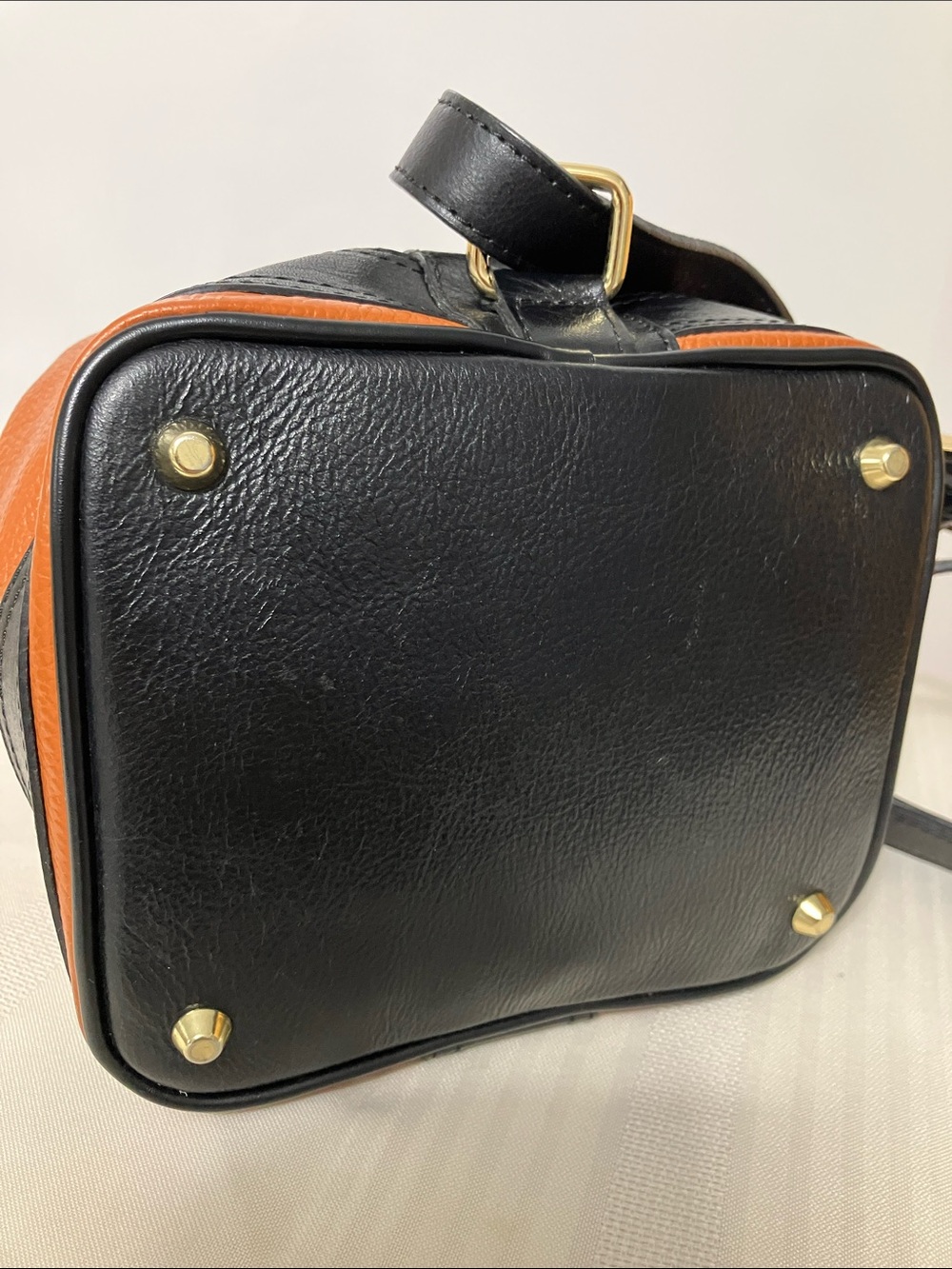 Valentina Convertible Leather Bucket Bag Cognac/Black - Picture 12 of 13
